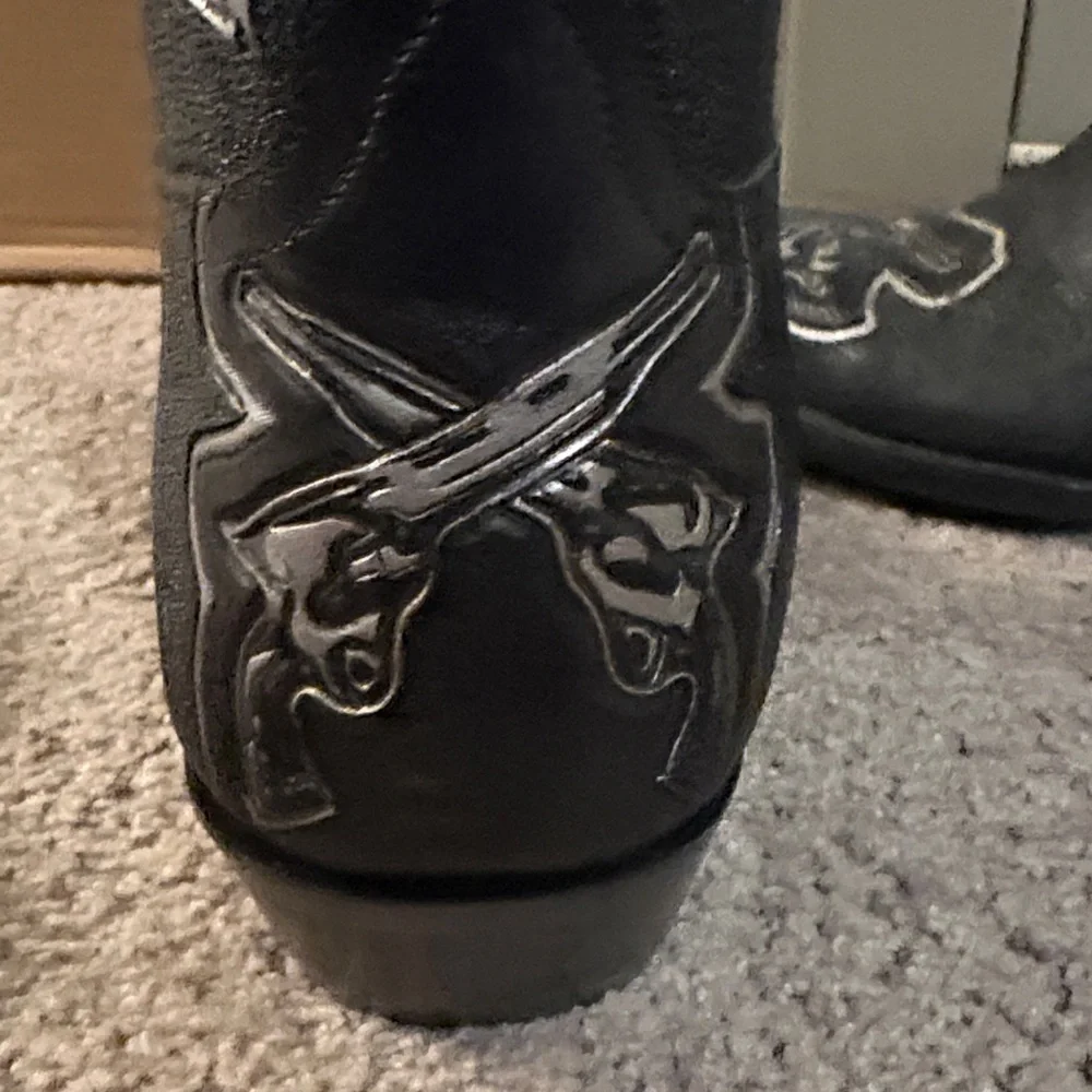 Liberty Boot Company hand made tooled, Lynard Skynard cowboy Boots. NIB. - Picture 7 of 13